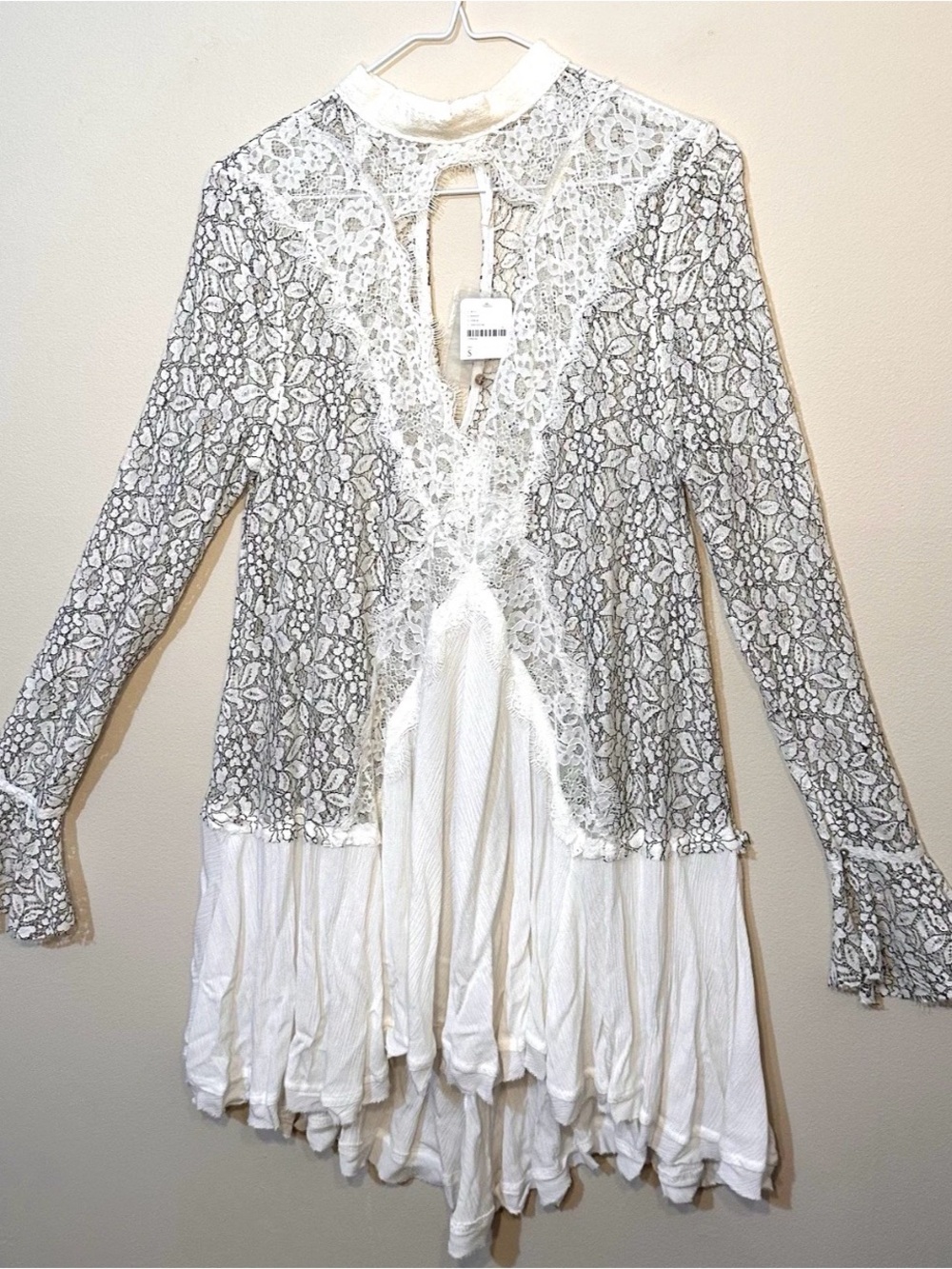 FREE PEOPLE Tell Tale Heart White Ivory Lace Tunic Small Skater Swing Boho